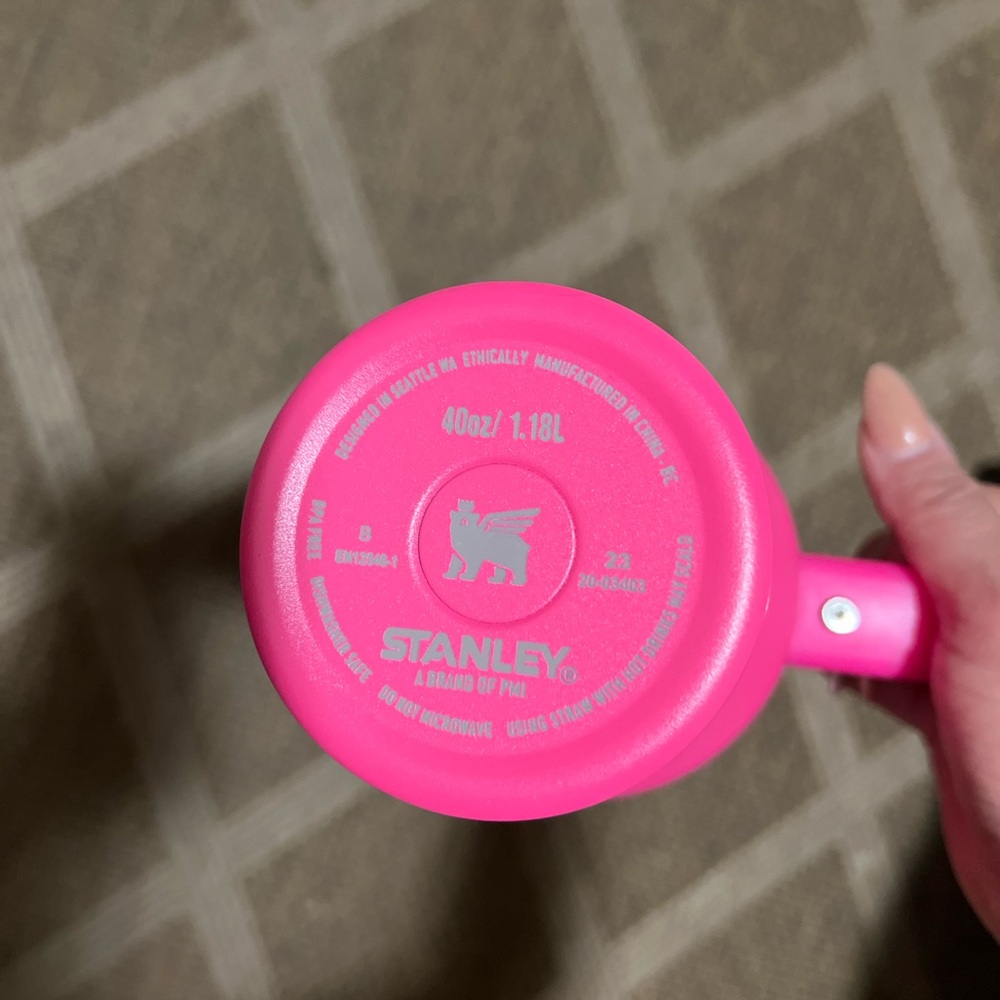 Lululemon Stanley - Picture 3 of 3